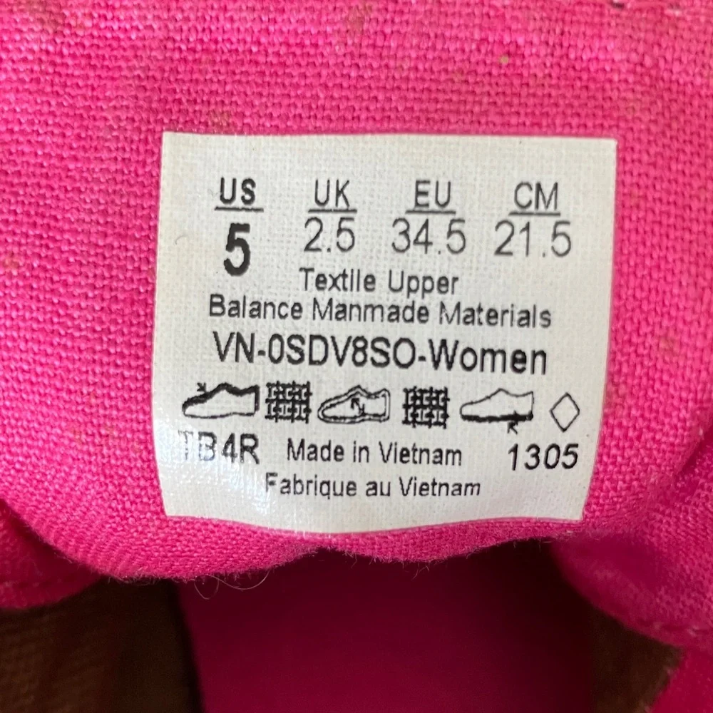 Vans Chukka Boot Women’s Size 5 Suede Tribal Print Pink Lined Sneakers